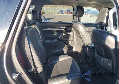 2022 Kia Telluride из США, поврежденный, VIN 5XYP6DHC1NG222437